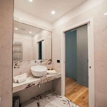 Aron Only 4* Pescara