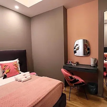 Aron Only Bed & Breakfast 4*