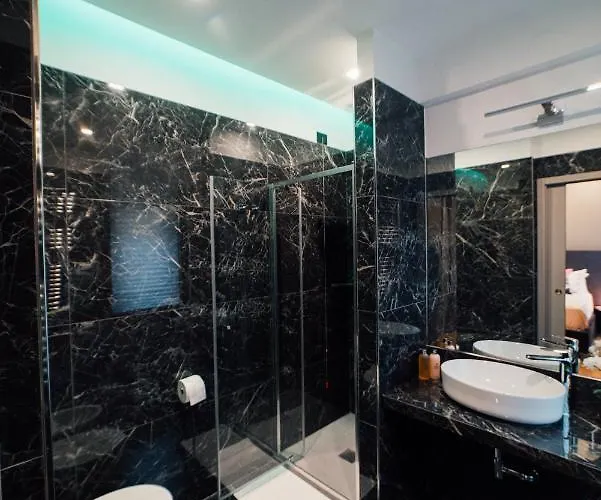 Aron Only 4* Pescara